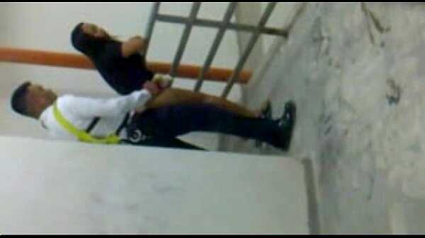 Amadora trepando com o segurança do shopping
