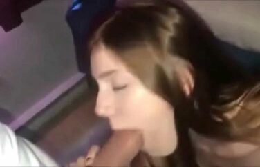 Novinha fodendo com macho dotado