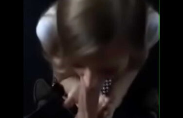 Padrasto fode a boca da enteada novinha até gozar